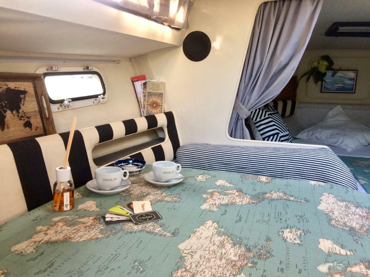 Отель Yacht Experience Barcelona Сан-Адриан-де-Бесос Экстерьер фото